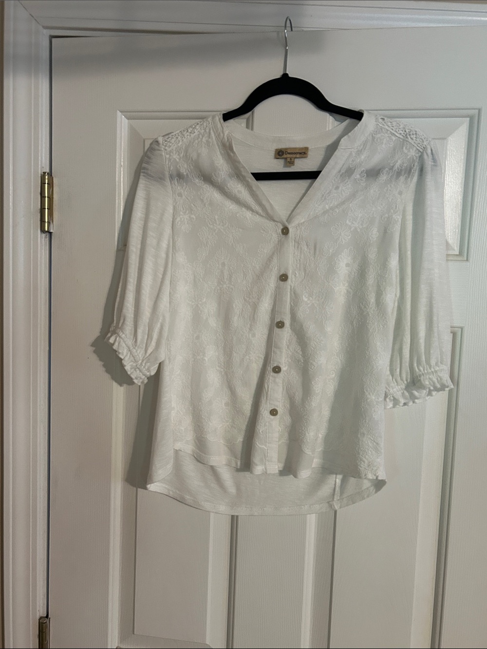 Democracy White Lace-Texture Button Front Blouse